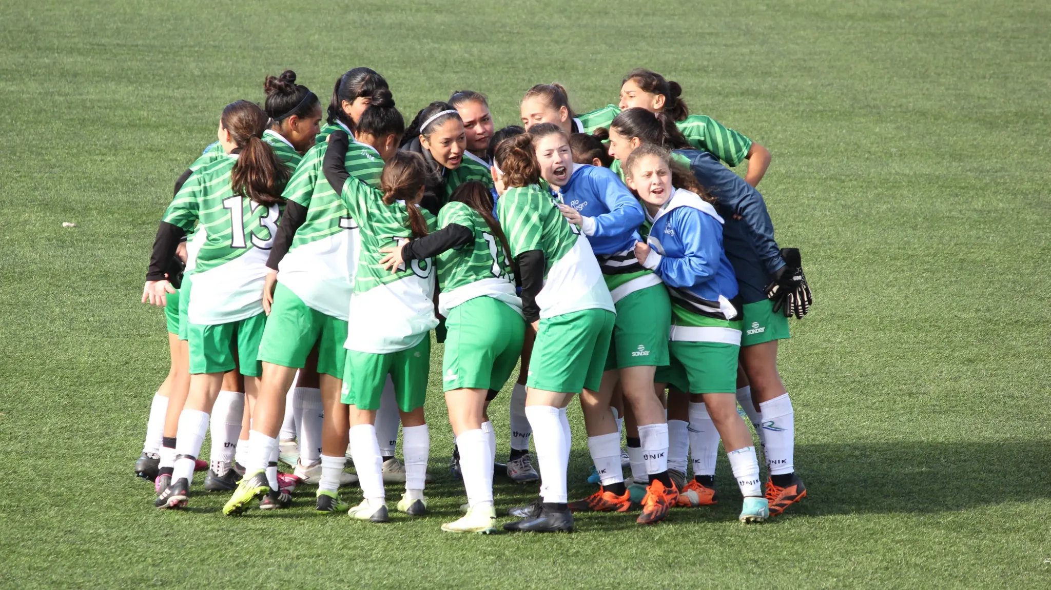 Lee más sobre el artículo El fútbol femenino de Río Negro continúa su preparación para los Araucanía