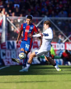 Lee más sobre el artículo San Lorenzo y Gimnasia igualaron sin goles tras un polémico final de partido