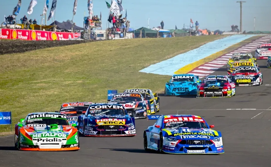 Lee más sobre el artículo El Turismo Carretera se corre en Concepción del Uruguay este fin de semana