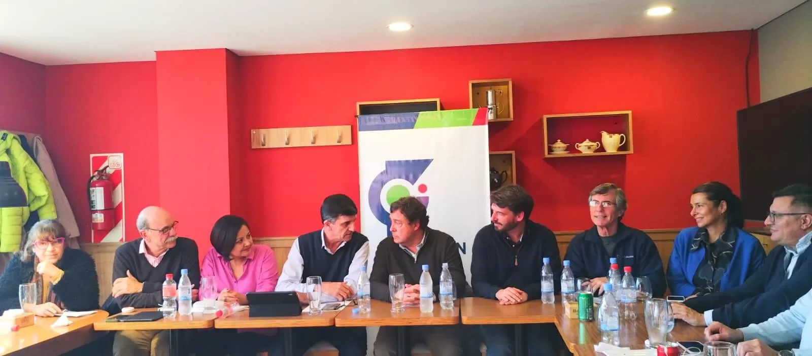 Lee más sobre el artículo Weretilneck participó de un encuentro con la CC-ARI y llamó a “construir el Río Negro que viene”