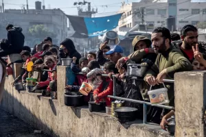 Lee más sobre el artículo Trump contradijo a Netanyahu y reconoció una crisis alimentaria en Gaza: “Eso no se puede fingir”