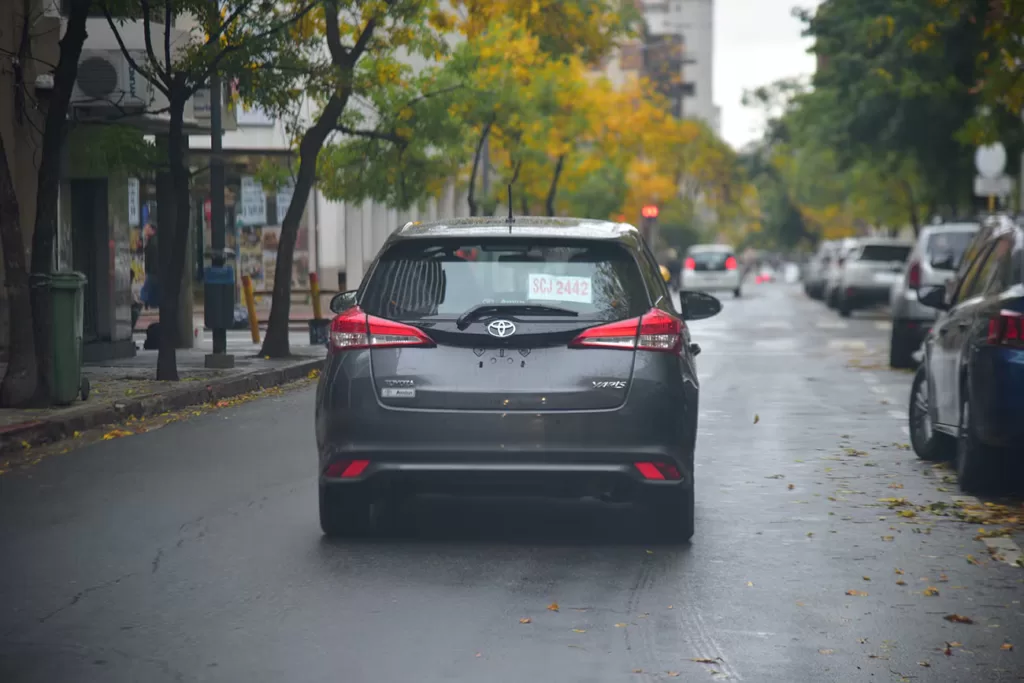 Lee más sobre el artículo Fotomultas y patentes provisorias: por qué es difícil multar a los autos sin chapa definitiva