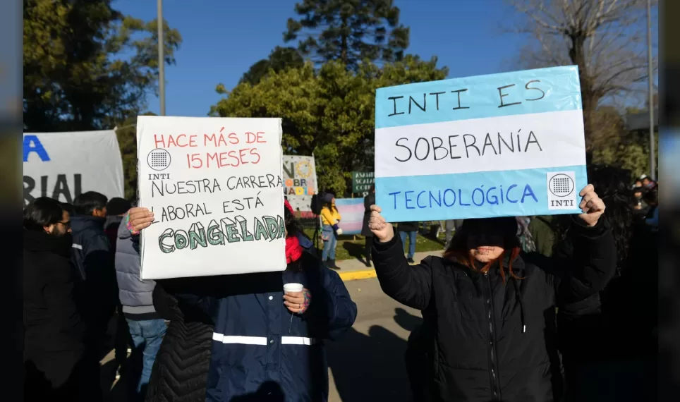 Lee más sobre el artículo Trabajadores del INTI convocan este lunes a una movilización en contra del decreto “que los desguaza”