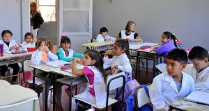 Lee más sobre el artículo UnTER rechazó la propuesta salarial, pero garantizó la continuidad de las clases