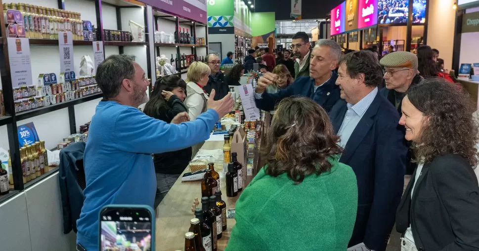 Lee más sobre el artículo Río Negro abrió su stand en Caminos y Sabores con identidad y proyección