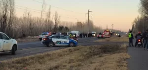 Lee más sobre el artículo Tragedia en Ruta 7: al menos dos muertos y varios heridos tras un triple choque en El Chañar