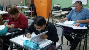 Lee más sobre el artículo Más oportunidades para jóvenes y adultos con nuevo diseño curricular