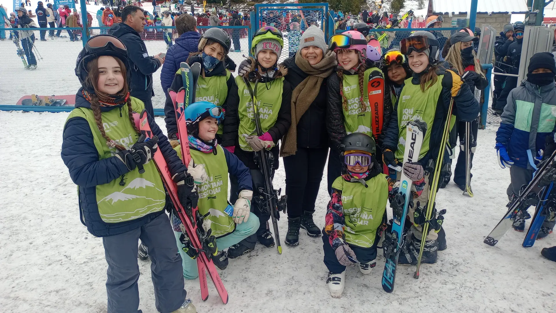 En este momento estás viendo Alegría y emoción en la vuelta del Esquí Escolar en Bariloche