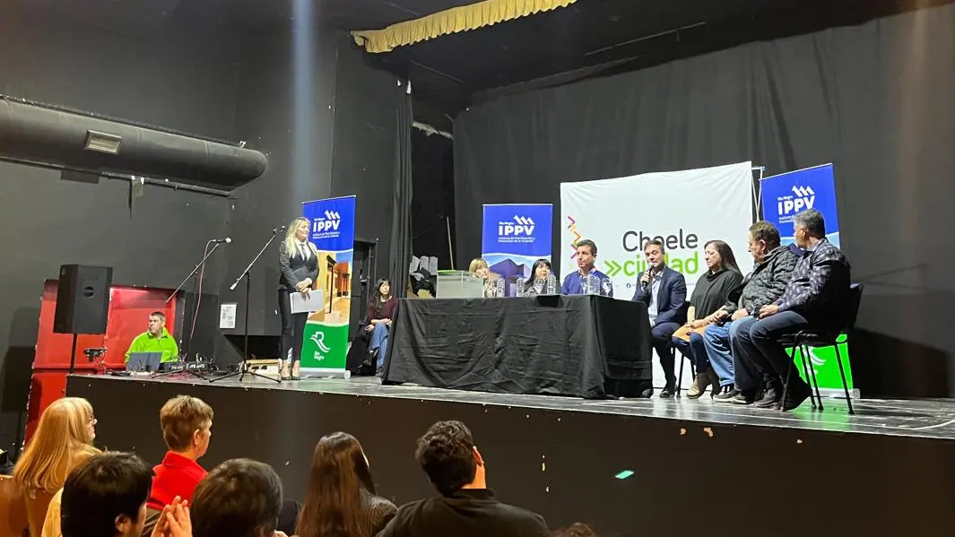 Lee más sobre el artículo Suelo Urbano: 112 familias de Choele Choel fueron beneficiadas con un lote