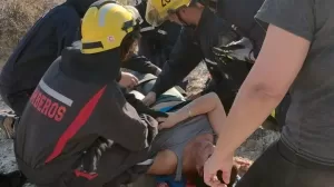 Lee más sobre el artículo Rescatan a una mujer con una fractura en la zona de bardas de Villa Regina