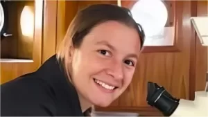 Lee más sobre el artículo Nadia “Coralina”: la bióloga del CONICET que se volvió viral desde el fondo del mar