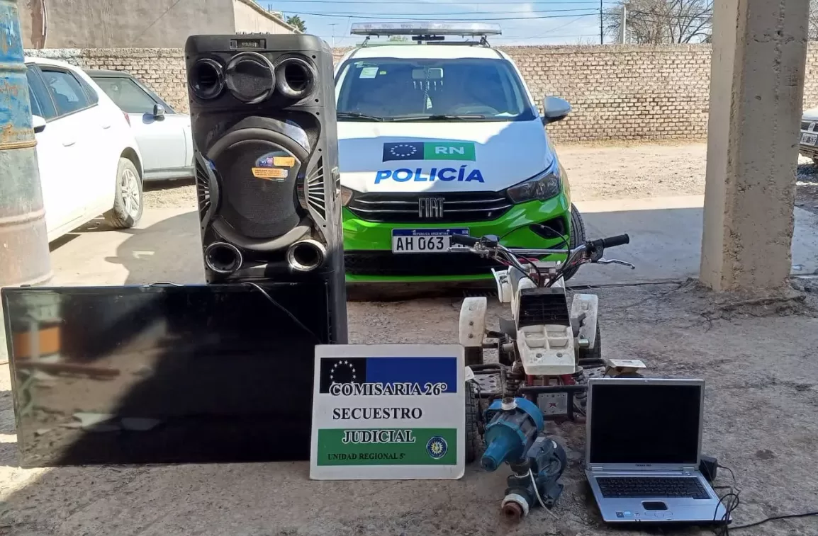 Lee más sobre el artículo La Policía recuperó en Fernández Oro un auto robado en Plottier