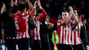 Lee más sobre el artículo Estudiantes empató ante Cerro Porteño y jugará con Flamengo en los cuartos 