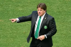 Lee más sobre el artículo La rivalidad de México con Argentina: «Ni voltean a vernos, son una potencia mundial» dijo Herrera