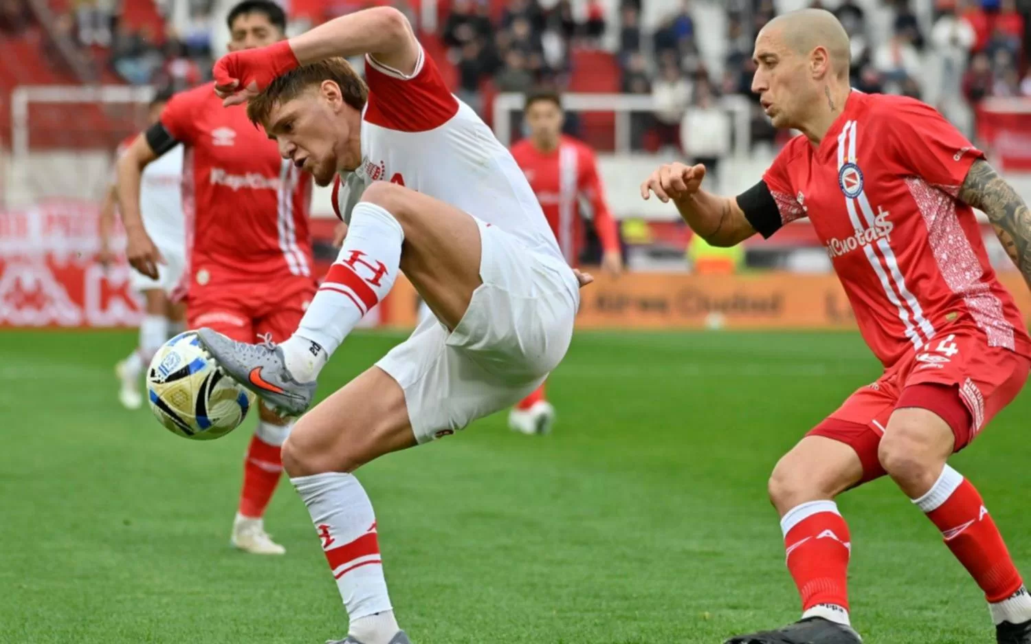 En este momento estás viendo Con un gol agónico de Urzi, Huracán venció como local a Argentinos