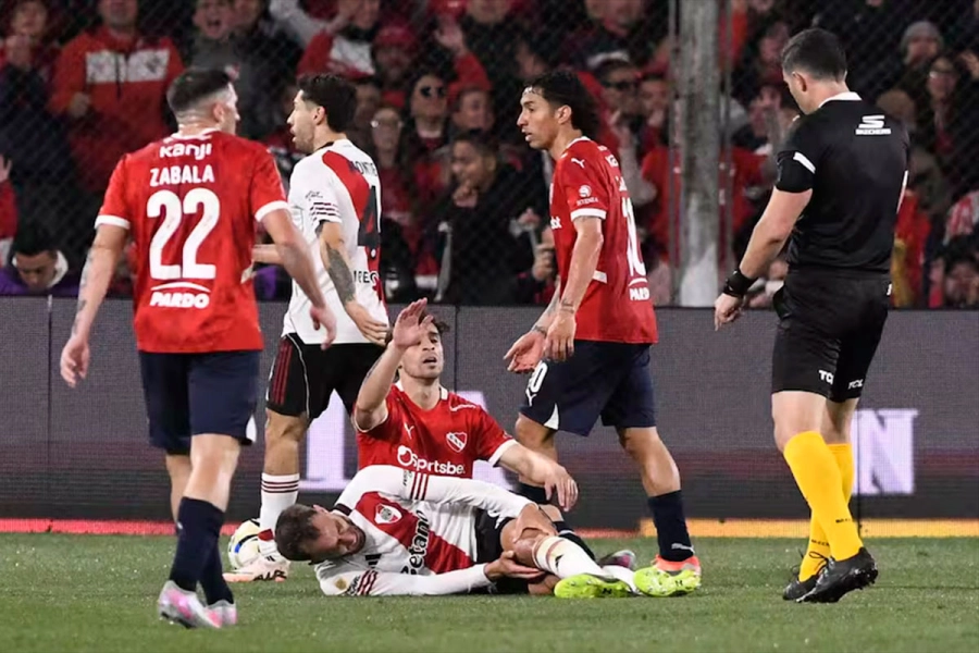 Lee más sobre el artículo Confirman la grave lesión de Pezzella en River y tendrá siete meses de recuperación