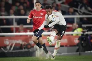 Lee más sobre el artículo  Independiente y River quedaron a mano