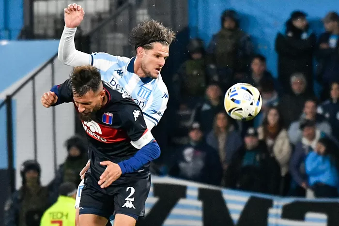 En este momento estás viendo Tigre sorprendió a Racing y se llevó un triunfazo de Avellaneda