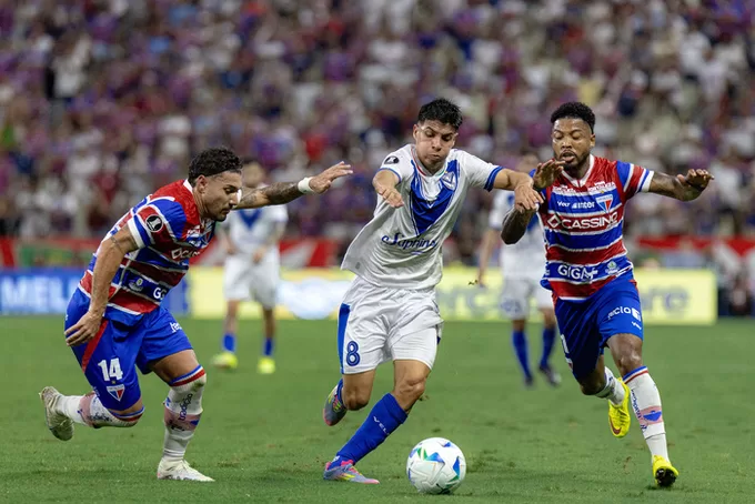 Lee más sobre el artículo Vélez sacó en Brasil el empate que necesitaba