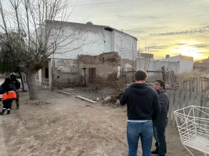 Lee más sobre el artículo Demolieron una vivienda señalada como «aguantadero» en Cipolletti tras múltiples denuncias vecinales