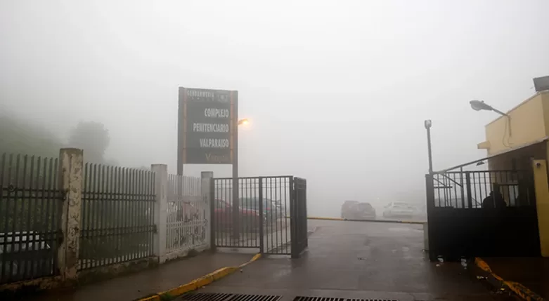 Lee más sobre el artículo Alerta en Argentina: tres presos de alta peligrosidad se fugaron en Chile y podrían ingresar al país