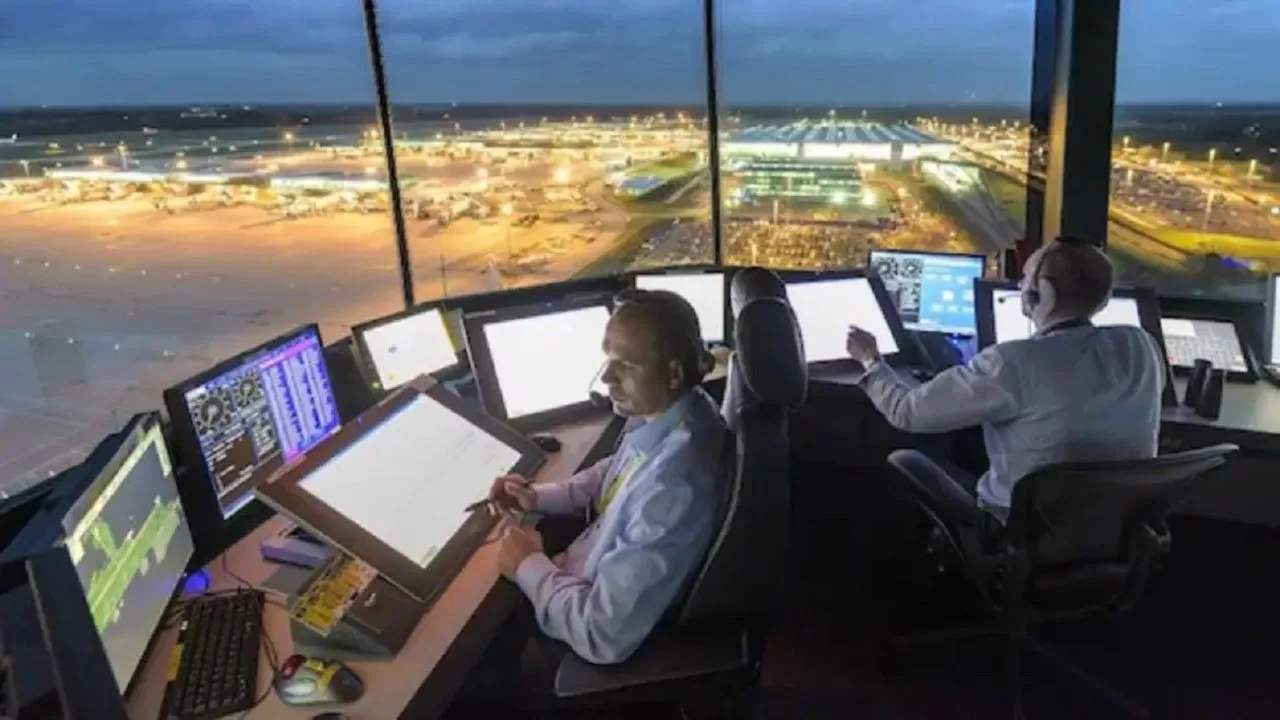 Lee más sobre el artículo Paro de controladores aéreos: el cronograma de medidas que interrumpirá vuelos en agosto