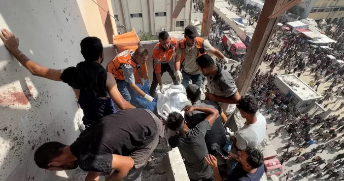 Lee más sobre el artículo Bombardeo israelí contra hospital en Gaza deja 19 muertos, incluidos cuatro periodistas