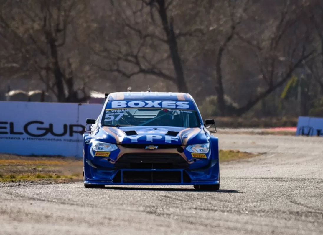 Lee más sobre el artículo EL TC 2000 vuelve a rugir hoy en el Autódromo de General Roca
