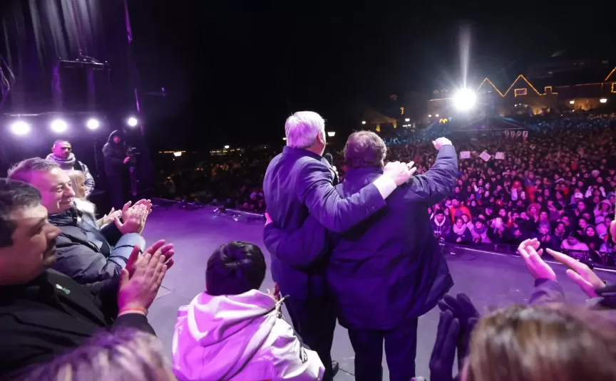 Lee más sobre el artículo Weretilneck y Cortés encabezaron la apertura de la Fiesta de la Nieve