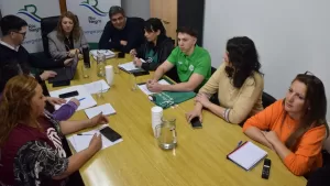 Lee más sobre el artículo Salud y gremios avanzan en acuerdos para fortalecer el sistema sanitario