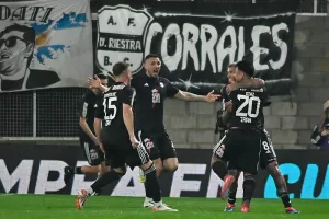 Riestra le ganó a Gimnasia y no para de subir 