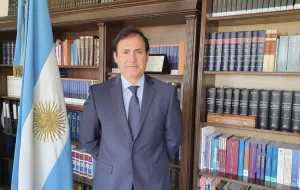 Lee más sobre el artículo El juez que prohibió los audios de Karina Milei enfrenta nueve denuncias, cinco por acoso sexual