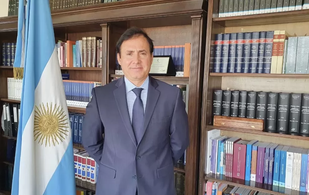Lee más sobre el artículo El juez que prohibió los audios de Karina Milei enfrenta nueve denuncias, cinco por acoso sexual