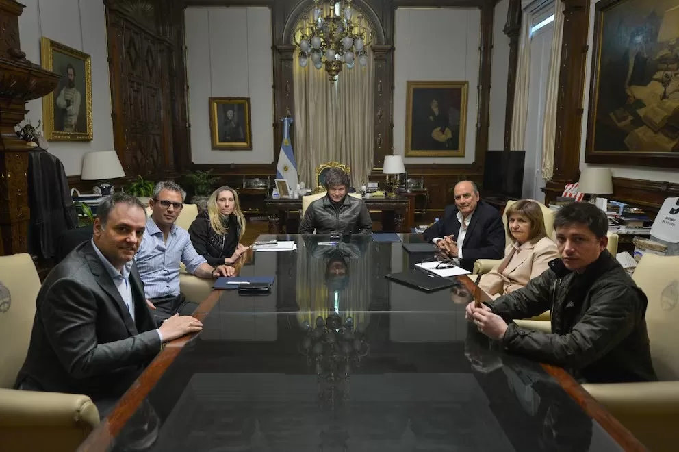 Lee más sobre el artículo La mesa política de Milei promete “defender el proyecto con uñas y dientes” tras la derrota en Buenos Aires