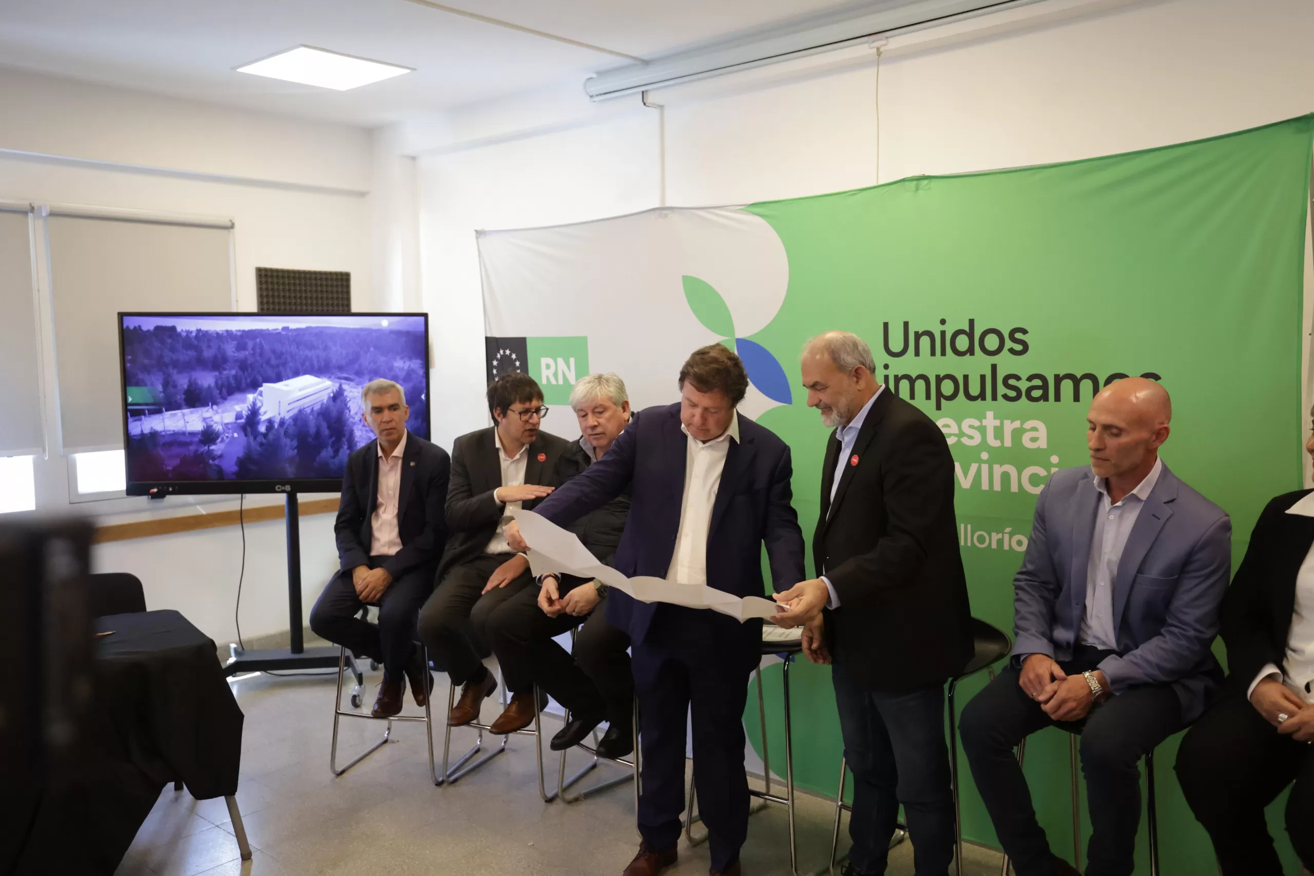 Lee más sobre el artículo “Mientras Nación abandona, Río Negro cumple”: críticas de Facundo López al veto presidencial a la Ley Universitaria