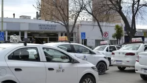 Lee más sobre el artículo “Coincidimos todos en que lo mejor es regular la actividad”: Cipolletti avanza en un proyecto para legalizar las apps de transporte