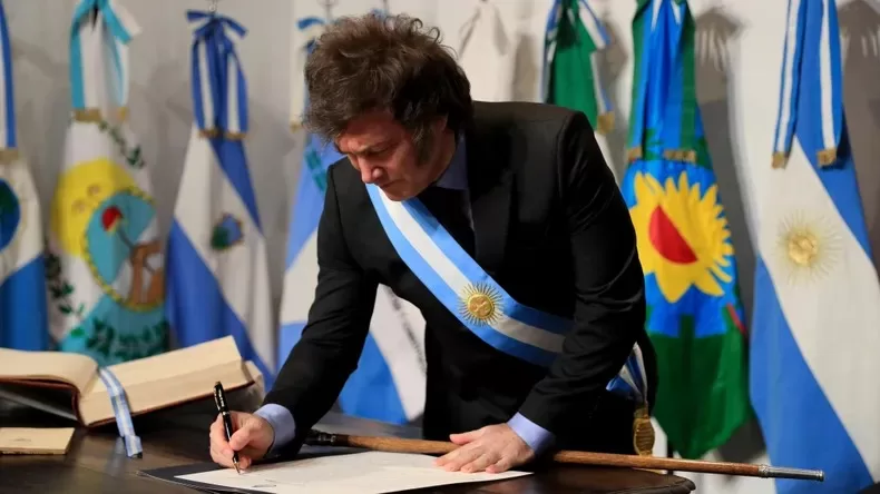Lee más sobre el artículo El Gobierno vetó la Ley de los ATN, impulsada por todos los gobernadores