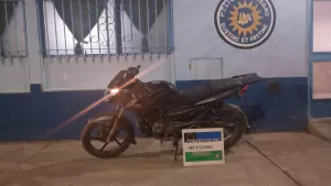 Lee más sobre el artículo Persecución, derrape, detención y recuperó de una moto en la zona norte de Cipolletti