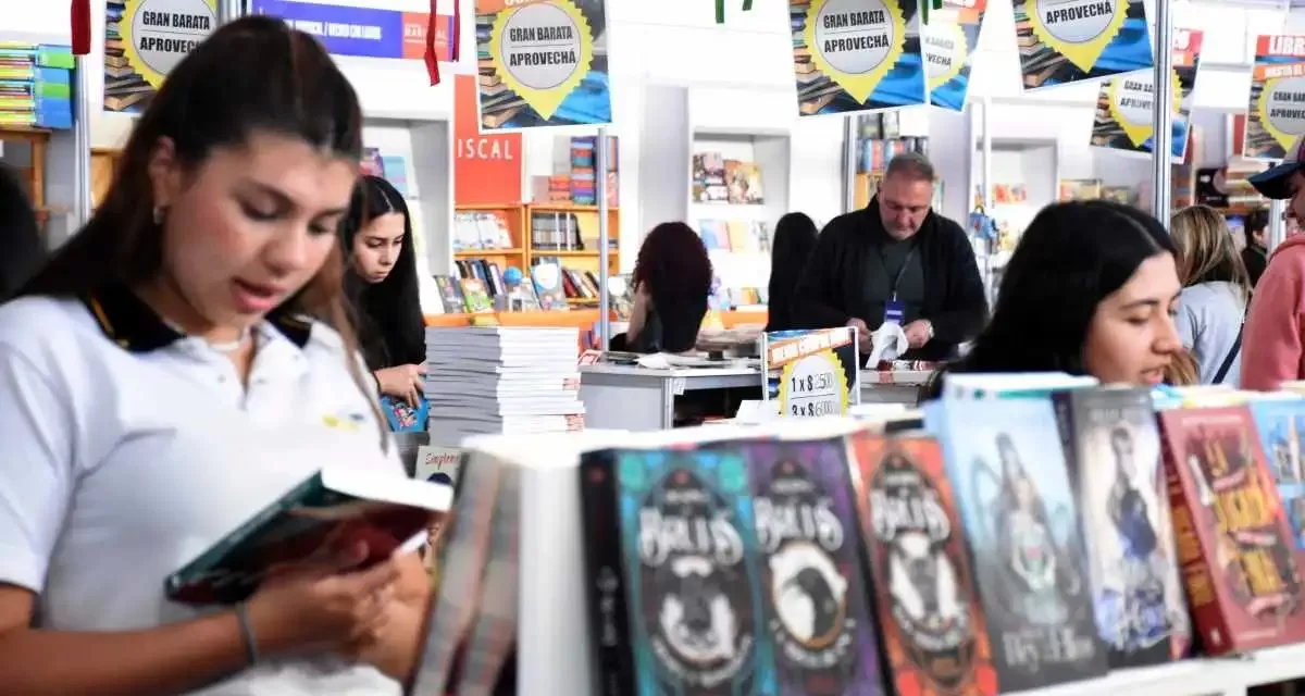 Feria del Libro de Neuquén: estiman superar los 250 mil visitantes en la recta final