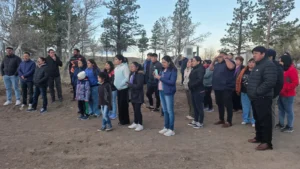 Lee más sobre el artículo Más desarrollo para Ñorquinco: 28 familias ya cuentan con energía eléctrica