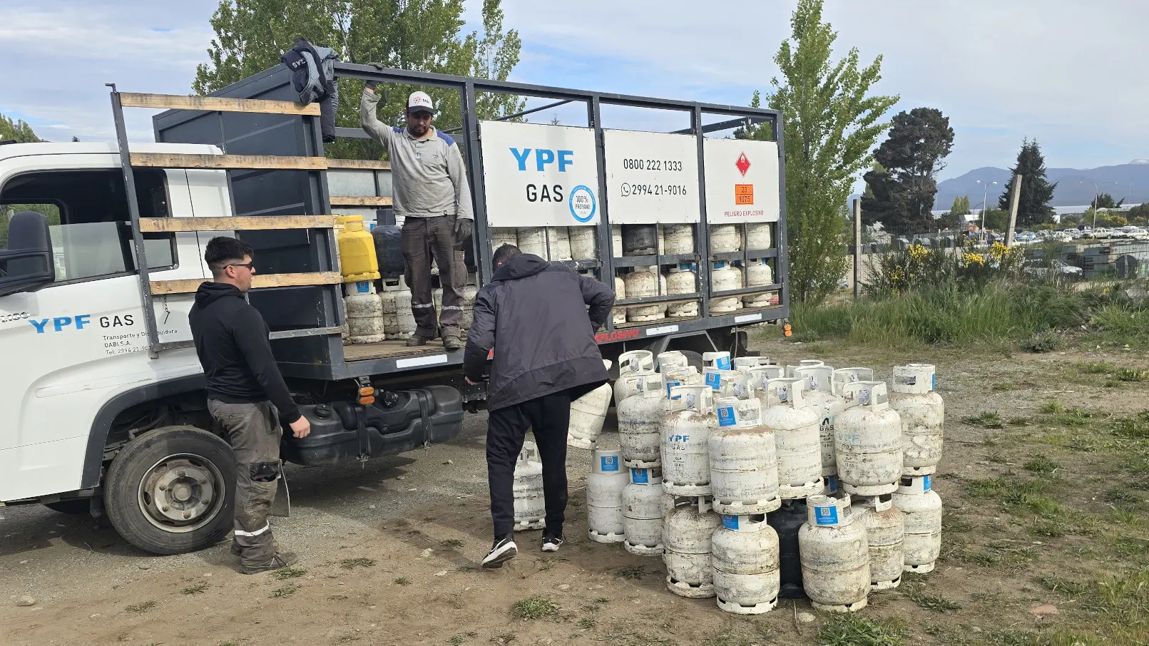 Lee más sobre el artículo Plan Calor Gas: Río Negro entregó este año casi 60.000 garrafas