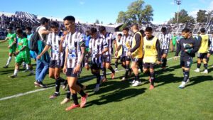 Lee más sobre el artículo Cipolletti no pudo de local ante Kimberley y quedó eliminado