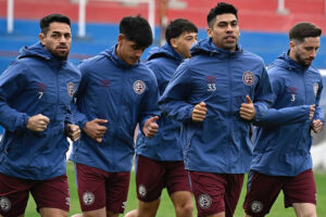 Lee más sobre el artículo Copa Sudamericana: Universidad de Chile y Lanús, una semifinal a puertas cerradas