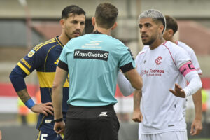 Lee más sobre el artículo Lamolina, suspendido tras expulsar al hijo de “Chiqui” Tapia en Barracas–Boca