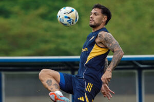 Lee más sobre el artículo Paredes corre riesgo de no jugar el Superclásico