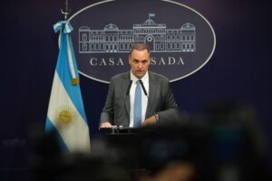 Lee más sobre el artículo Adorni: “El Presidente quiere trabajar con todos los gobernadores para impulsar las reformas estructurales”