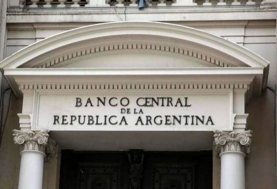 El BCRA oficializó feriados bancarios: habrá 96 horas sin operaciones tras las elecciones