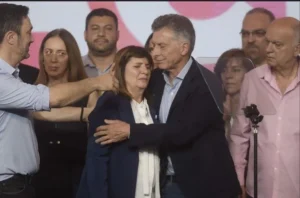 Lee más sobre el artículo Fuga en el PRO: el bloque de Bullrich se pasa con Milei