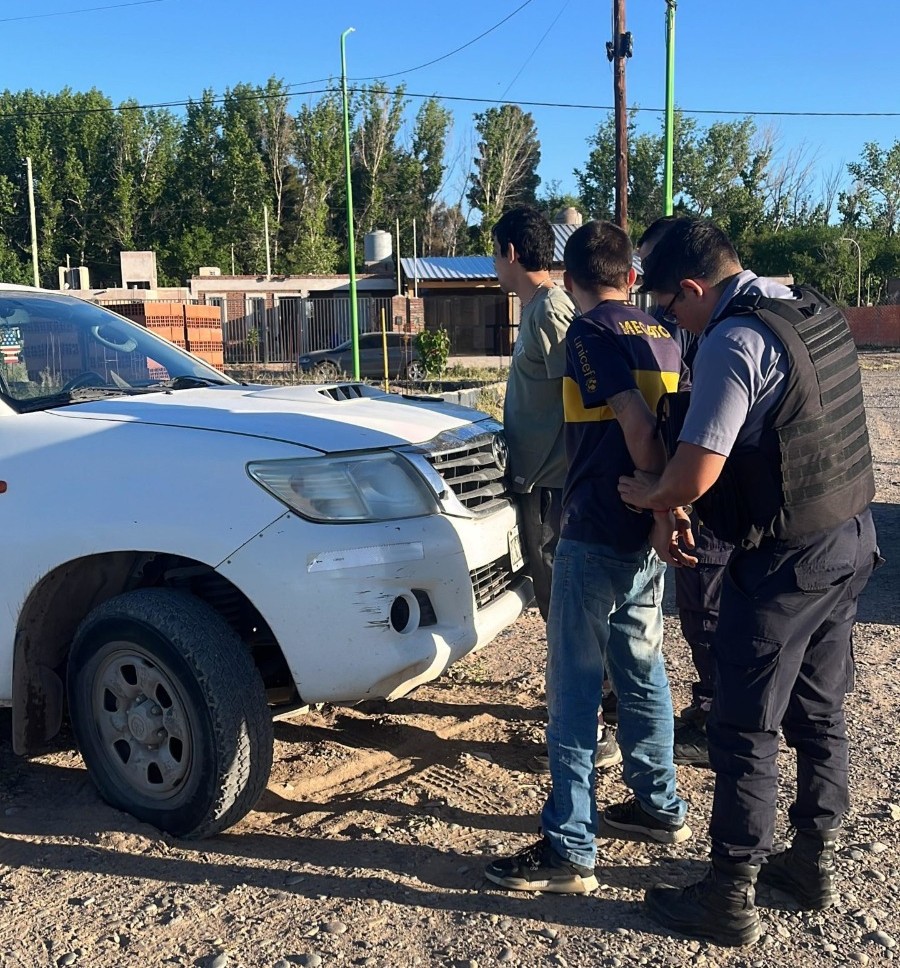 En este momento estás viendo Dos personas fueron sorprendidas sustrayendo materiales de construcción en Catriel