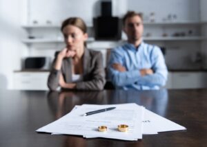 Lee más sobre el artículo Más de mil personas se divorciaron en Río Negro en lo que va del año